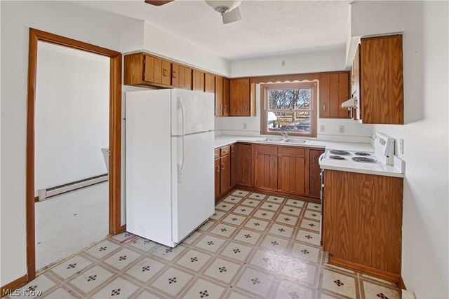 380 N Ridge Road W, Lorain, OH 44053