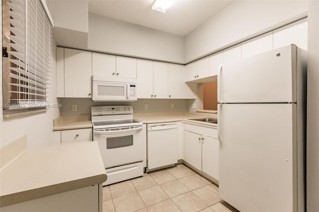 8416 BERNWOOD COVE LOOP 1609, Other City - In The State Of Florida, FL 33966