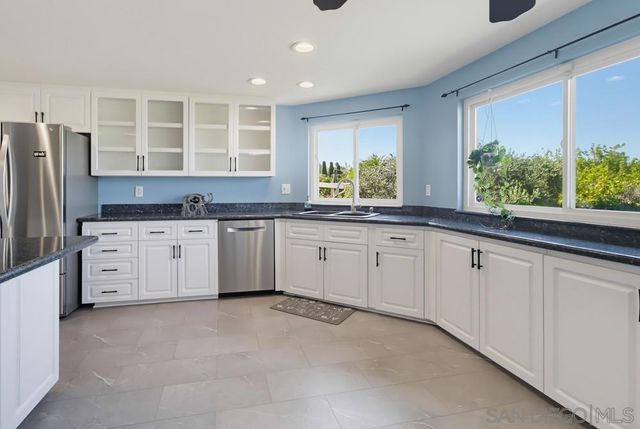 7832 Forrestal, San Diego, CA 92120