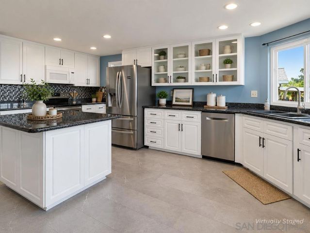 7832 Forrestal, San Diego, CA 92120