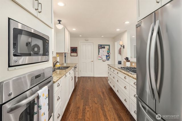 23720 110th Place W, Woodway, WA 98020