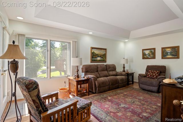 21388 Magnolia Court, Farmington Hills, MI 48336