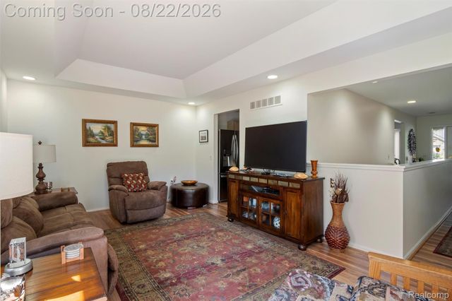 21388 Magnolia Court, Farmington Hills, MI 48336