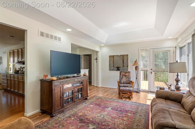 21388 Magnolia Court, Farmington Hills, MI 48336