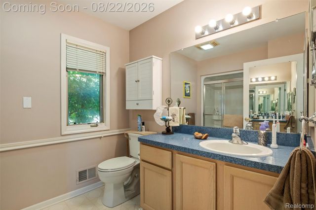 21388 Magnolia Court, Farmington Hills, MI 48336