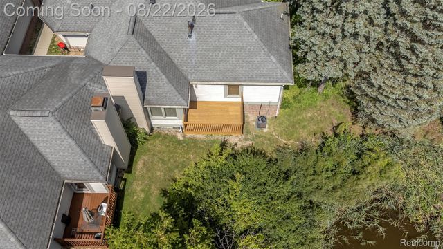 21388 Magnolia Court, Farmington Hills, MI 48336