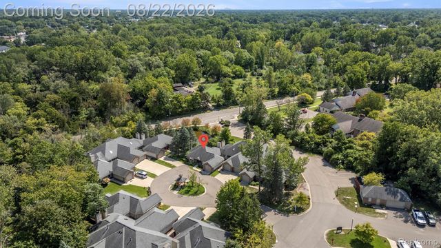 21388 Magnolia Court, Farmington Hills, MI 48336