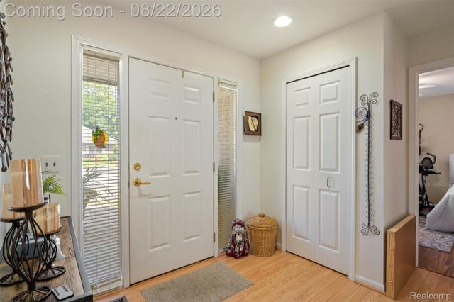 21388 Magnolia Court, Farmington Hills, MI 48336