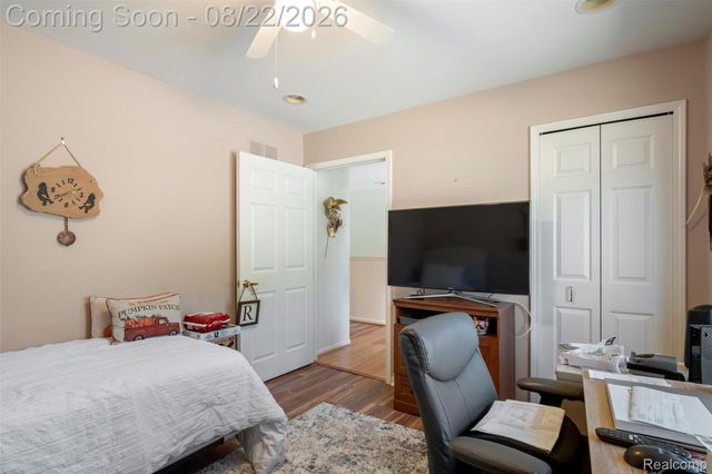 21388 Magnolia Court, Farmington Hills, MI 48336