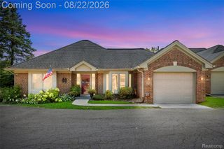 21388 Magnolia Court, Farmington Hills, MI 48336