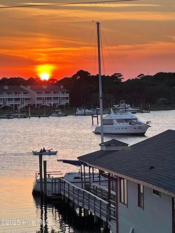 1008 Canal Drive 2a, Carolina Beach, NC 28428