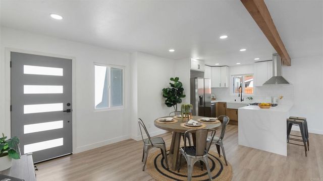 7085 Madrone Avenue, San Diego, CA 92114