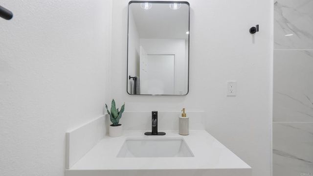 7085 Madrone Avenue, San Diego, CA 92114