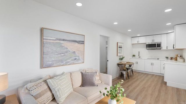 7085 Madrone Avenue, San Diego, CA 92114