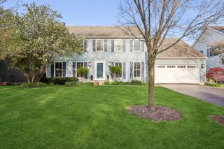 384 Whitney Drive, Barrington, IL 60010
