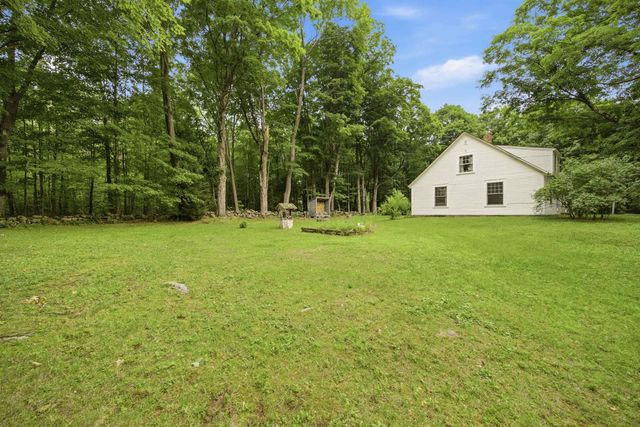 111 Barton Corner Road, Hopkinton, NH 03229