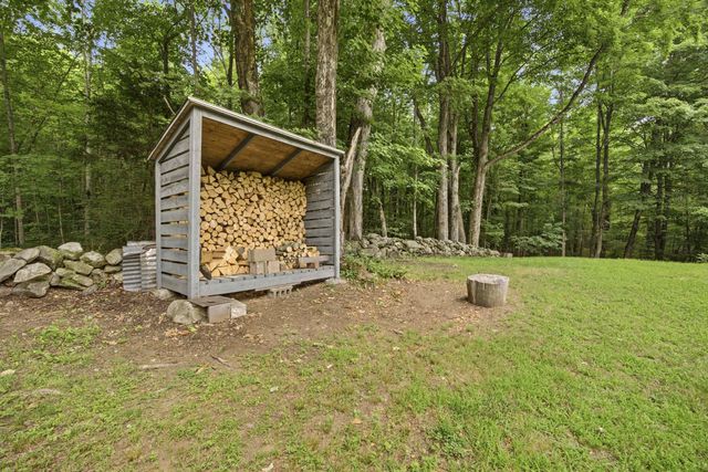 111 Barton Corner Road, Hopkinton, NH 03229
