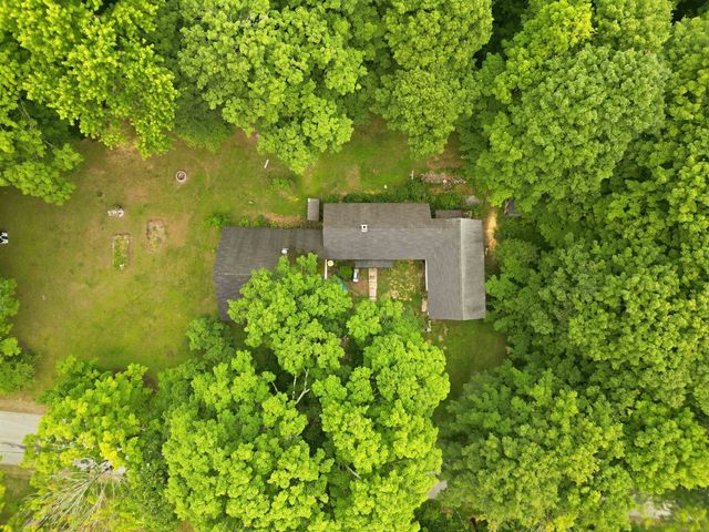 111 Barton Corner Road, Hopkinton, NH 03229