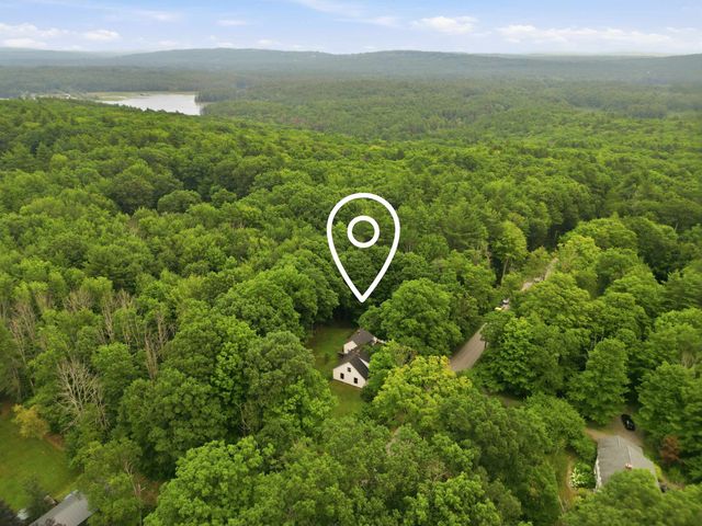 111 Barton Corner Road, Hopkinton, NH 03229