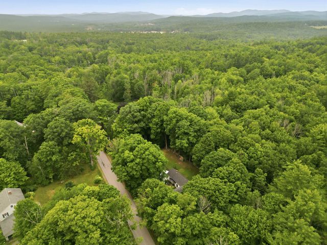 111 Barton Corner Road, Hopkinton, NH 03229