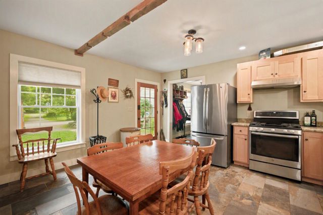 111 Barton Corner Road, Hopkinton, NH 03229