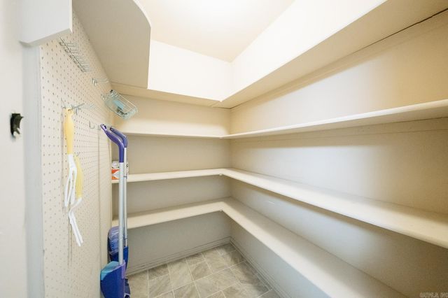 14 Westpointe Drive, Jacksonville, AR 72076