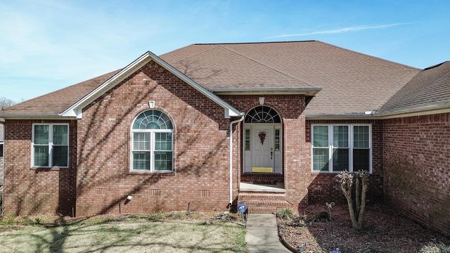 14 Westpointe Drive, Jacksonville, AR 72076