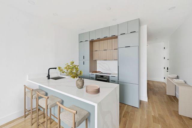 831 KNICKERBOCKER Avenue PH4, New York City, NY 11207