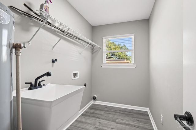 5930 Clark Rd, Milton, FL 32570