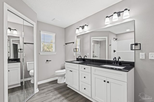 5930 Clark Rd, Milton, FL 32570