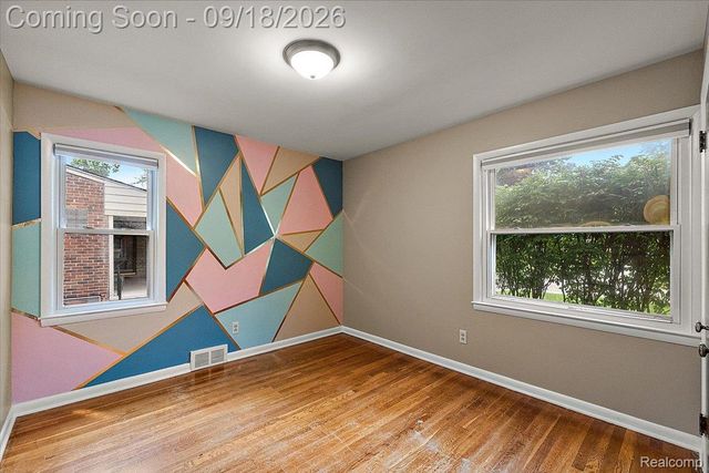 3034 Woodslee Drive, Royal Oak, MI 48073
