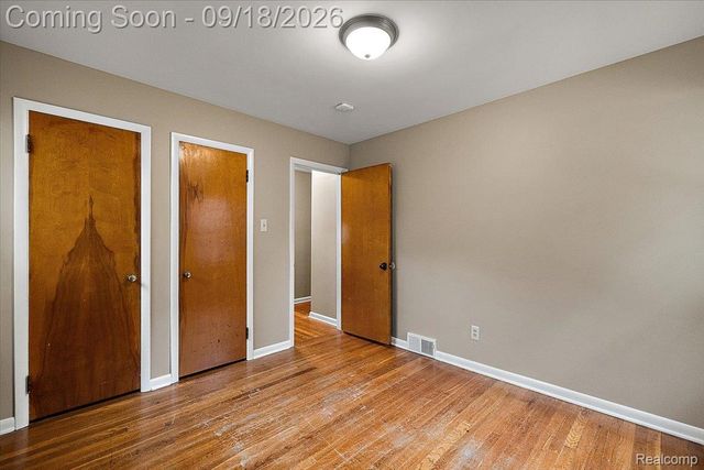 3034 Woodslee Drive, Royal Oak, MI 48073