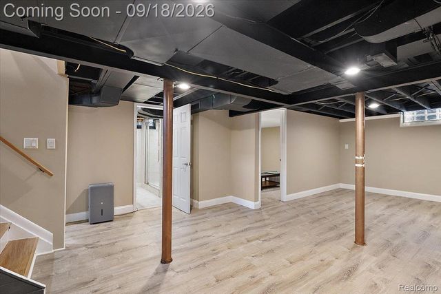 3034 Woodslee Drive, Royal Oak, MI 48073