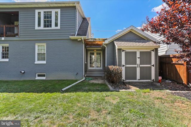 324 CENTENNIAL AVE, Hanover, PA 17331