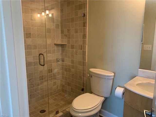 2830 Shore Dr Apt PH1, Virginia Beach, VA 23451