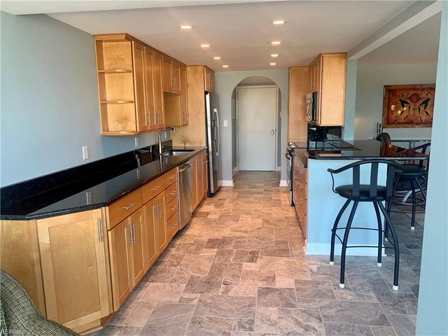 2830 Shore Dr Apt PH1, Virginia Beach, VA 23451