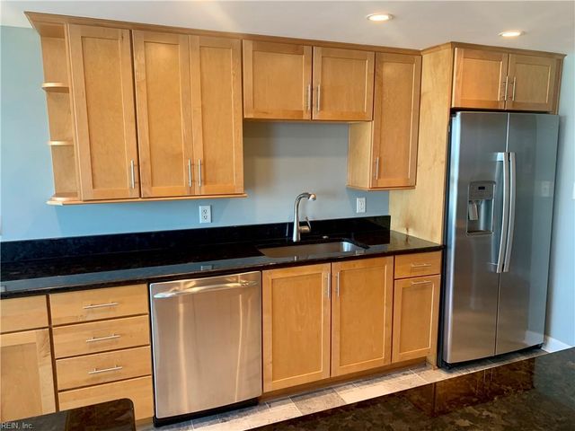 2830 Shore Dr Apt PH1, Virginia Beach, VA 23451