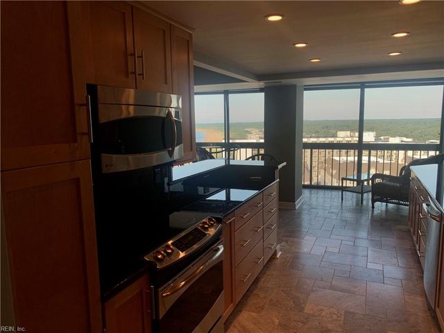 2830 Shore Dr Apt PH1, Virginia Beach, VA 23451