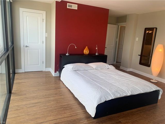 2830 Shore Dr Apt PH1, Virginia Beach, VA 23451