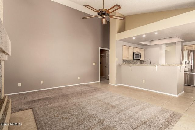 1007 E SECRETARIAT Drive, Tempe, AZ 85284