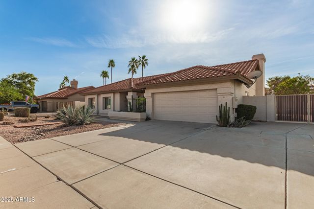 1007 E SECRETARIAT Drive, Tempe, AZ 85284