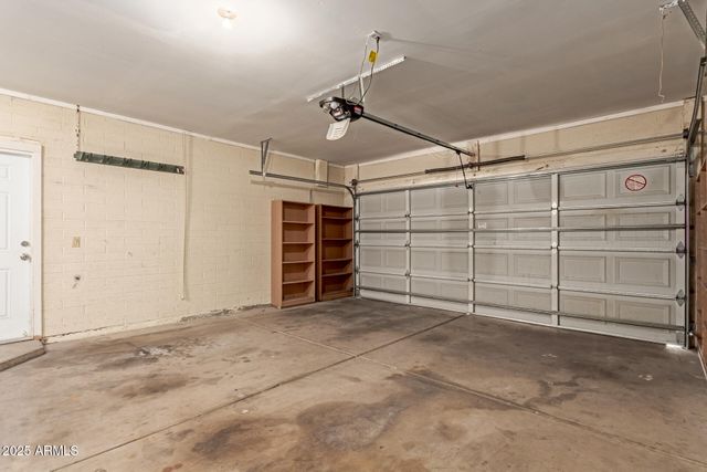 1007 E SECRETARIAT Drive, Tempe, AZ 85284