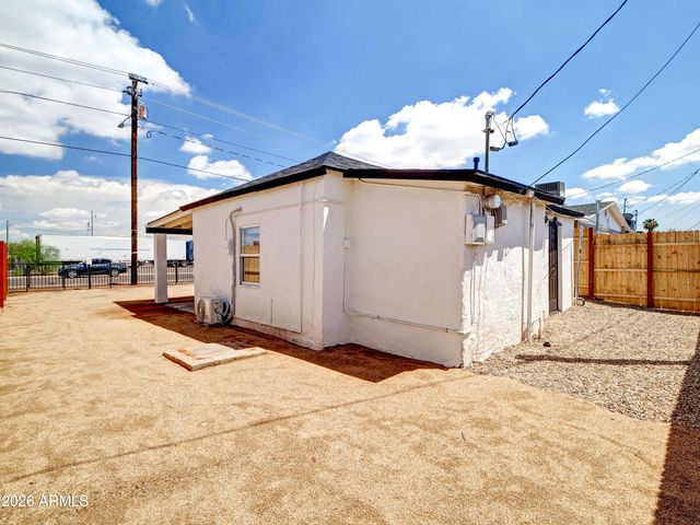 820 S 15th Avenue, Phoenix, AZ 85007