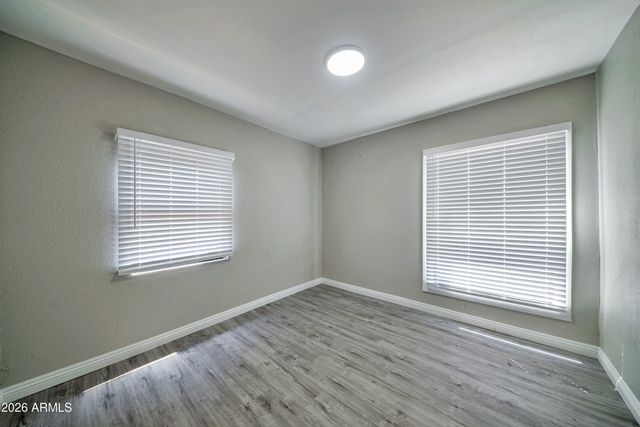 820 S 15th Avenue, Phoenix, AZ 85007