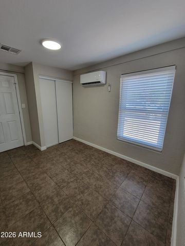 820 S 15th Avenue, Phoenix, AZ 85007