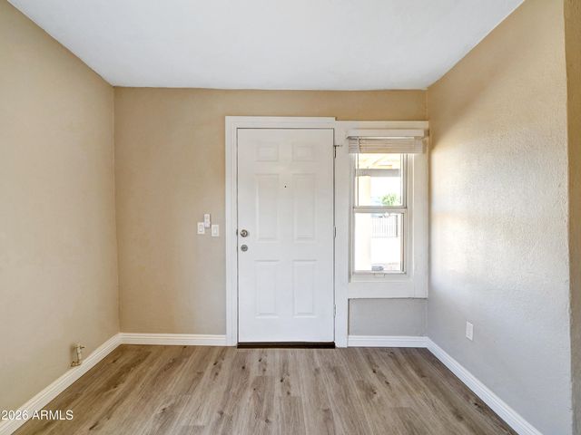 820 S 15th Avenue, Phoenix, AZ 85007