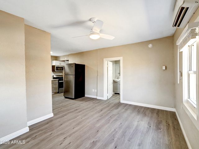 820 S 15th Avenue, Phoenix, AZ 85007