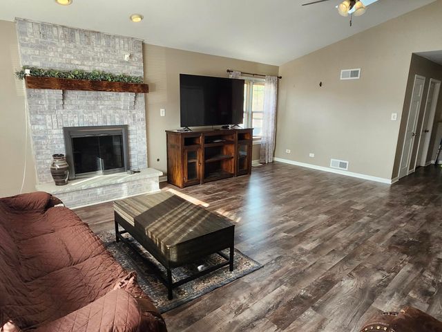 1511 Amy Avenue, Whiting, IN 46394