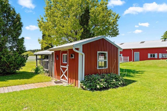 4433 COUNTY RD J, Oconto, WI 54153