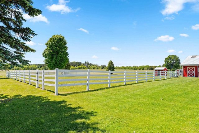 4433 COUNTY RD J, Oconto, WI 54153